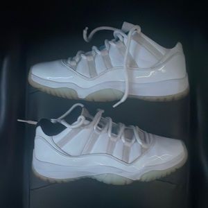 Jordan 11 retro legend blue low